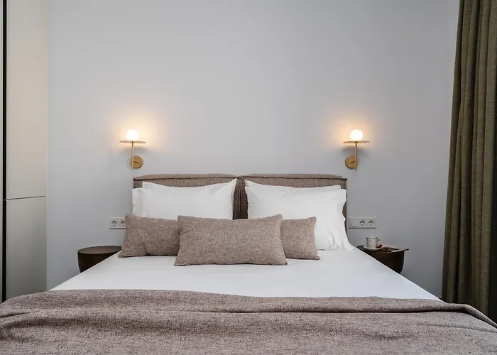 Thalelion 3 Bedroom With Private Pool And Jacuzzi *